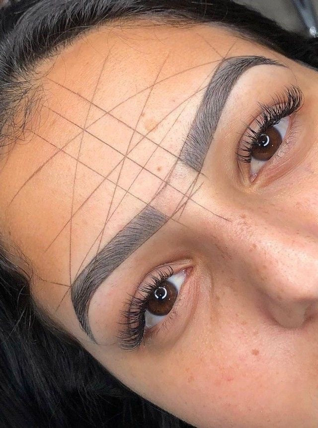 Diseño de Cejas